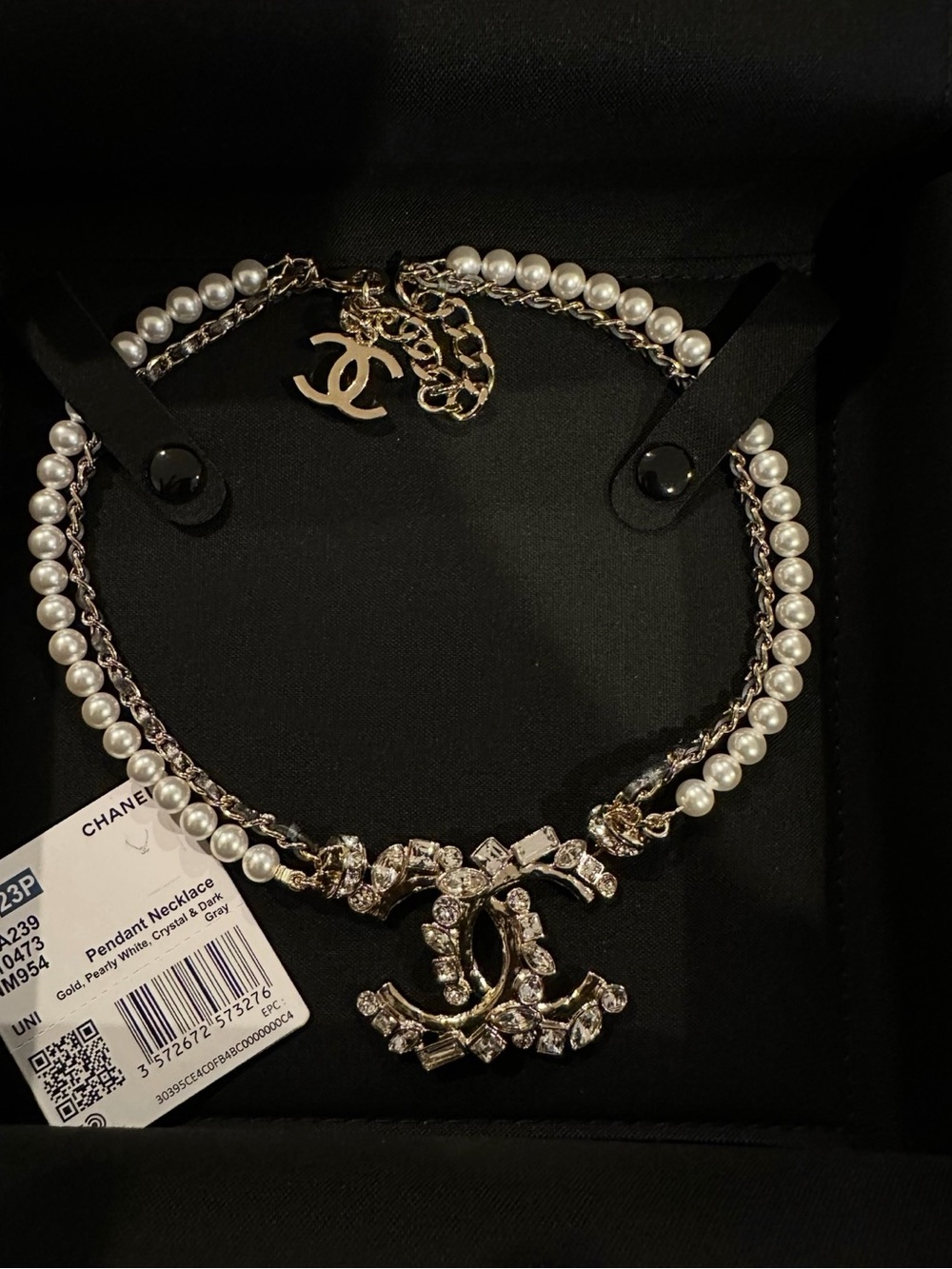 CHANEL Gold-Tone CC Pendant Necklace with White Pearls